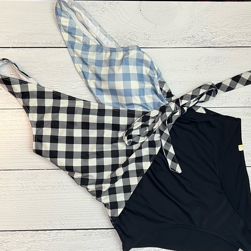 Summersalt gingham wrap one-piece swim size 8